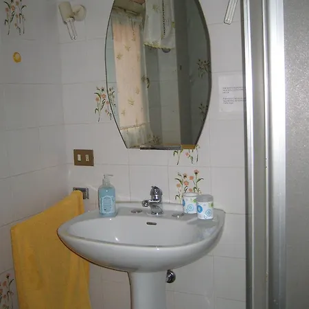 Bed and Breakfast Normarobby 3*